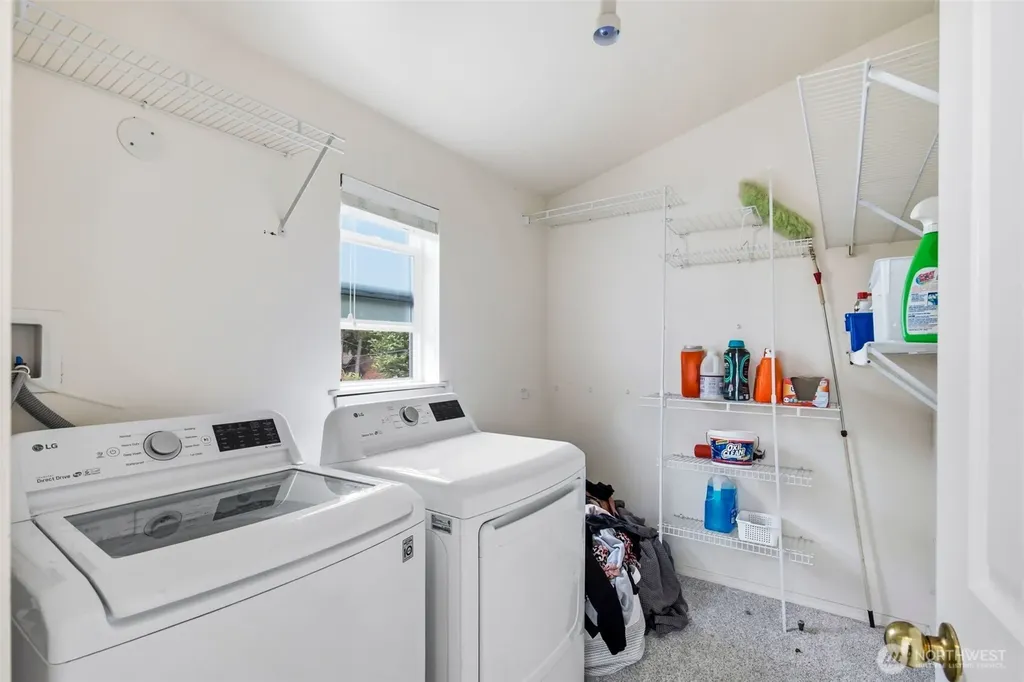 868 Juniper Pointe Lane Camano Island WA 98282