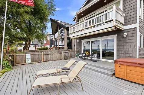 868 Juniper Pointe Lane Camano Island WA 98282