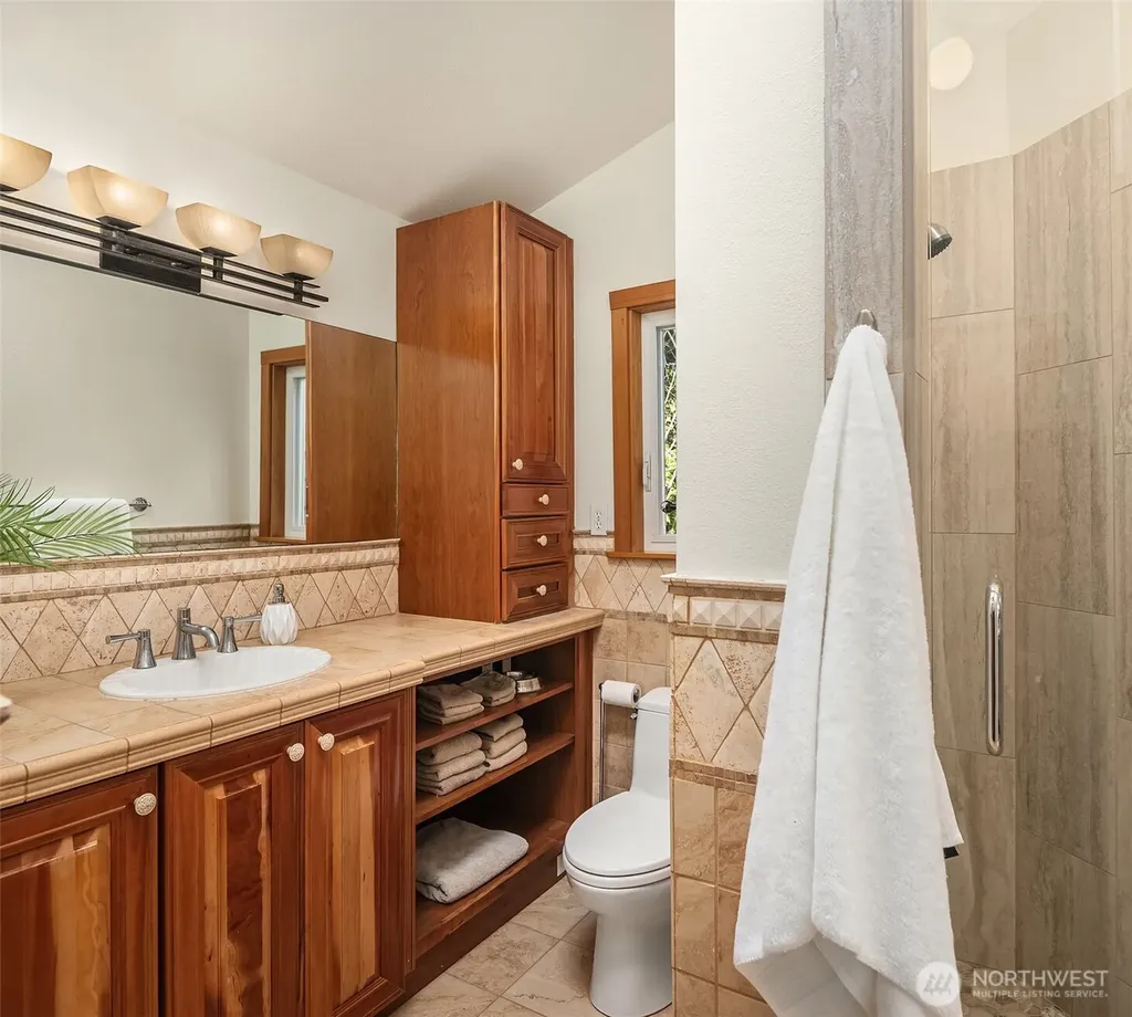 5021 E Mercer Way Mercer Island WA 98040