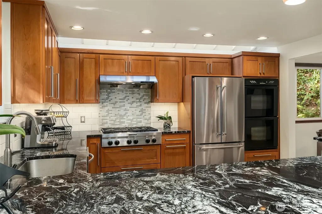 5021 E Mercer Way Mercer Island WA 98040