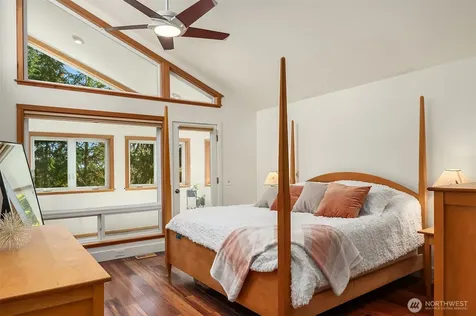 5021 E Mercer Way Mercer Island WA 98040