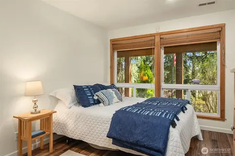 5021 E Mercer Way Mercer Island WA 98040
