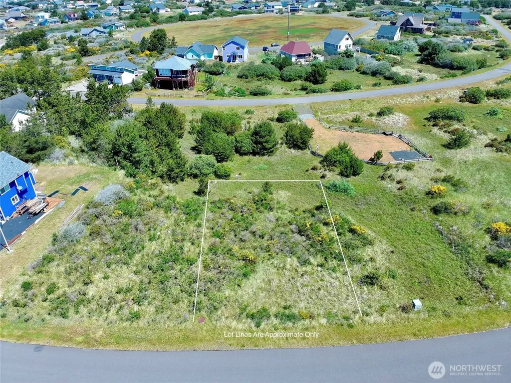 444 S Portal Loop SW Ocean Shores WA 98569