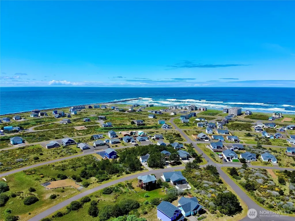 444 S Portal Loop SW Ocean Shores WA 98569