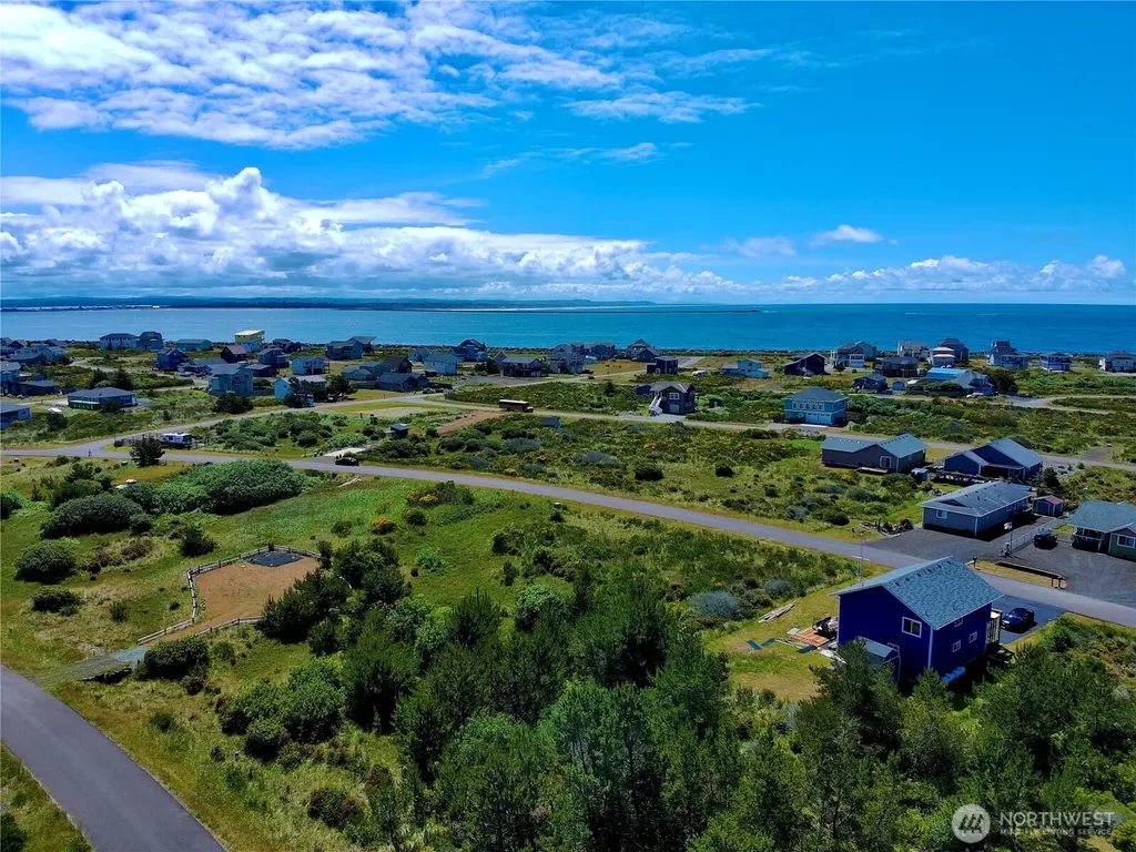 444 S Portal Loop SW Ocean Shores WA 98569