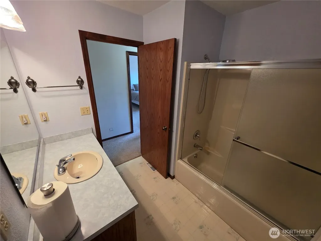 1133 Olympus Avenue Port Angeles WA 98362