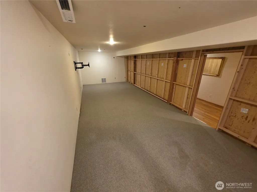1133 Olympus Avenue Port Angeles WA 98362