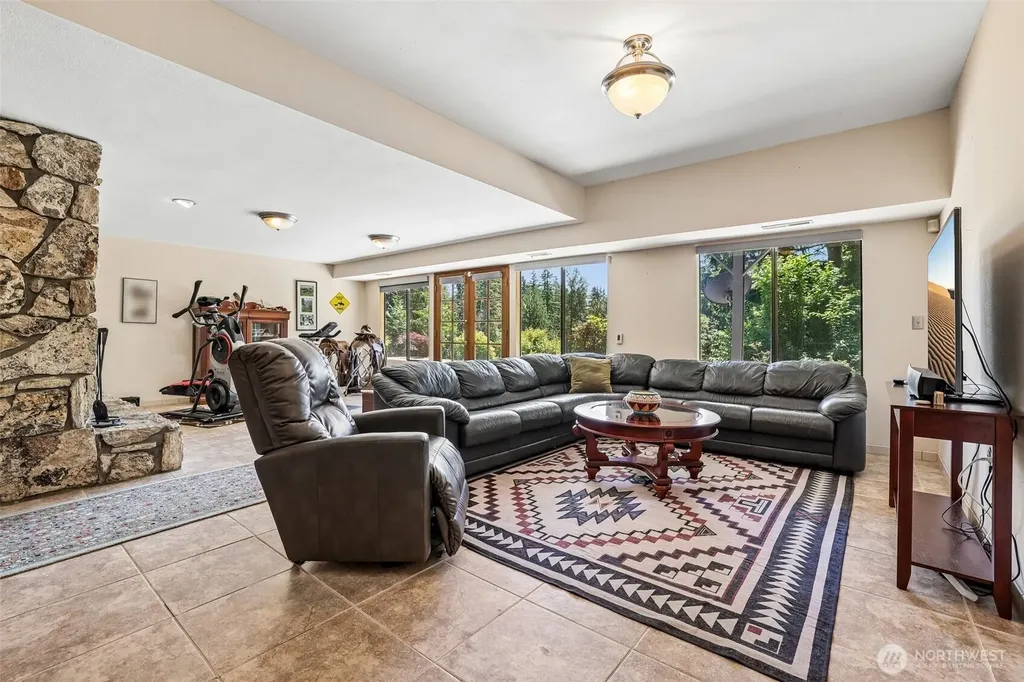 26414 SE 172nd Street Issaquah WA 98027