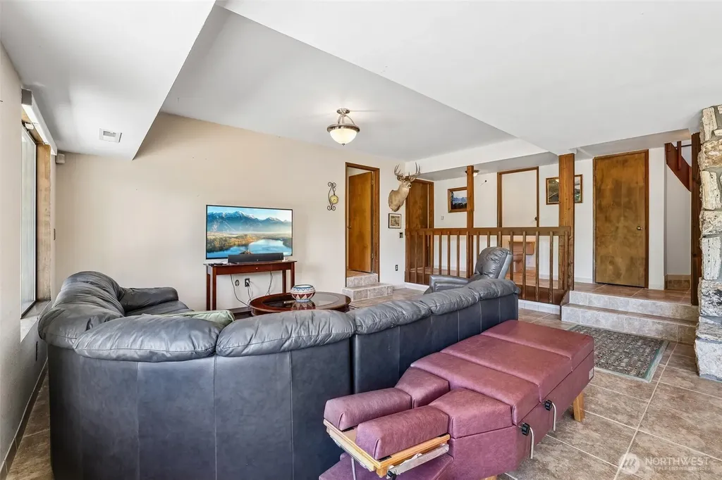 26414 SE 172nd Street Issaquah WA 98027