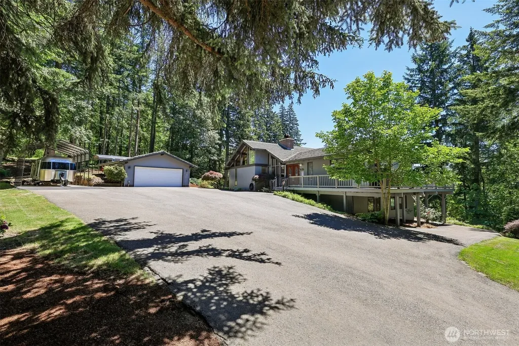 26414 SE 172nd Street Issaquah WA 98027