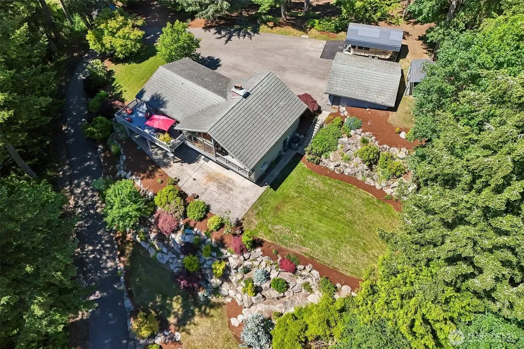 26414 SE 172nd Street Issaquah WA 98027