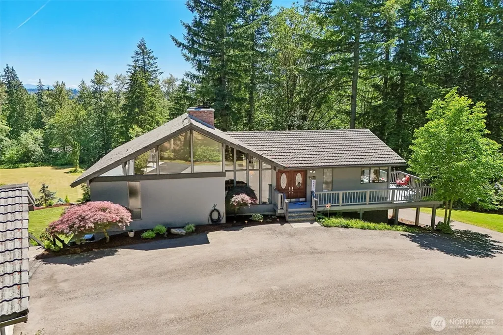 26414 SE 172nd Street Issaquah WA 98027