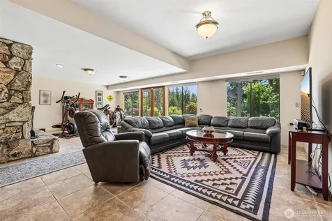 26414 SE 172nd Street Issaquah WA 98027