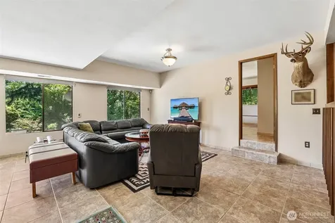 26414 SE 172nd Street Issaquah WA 98027