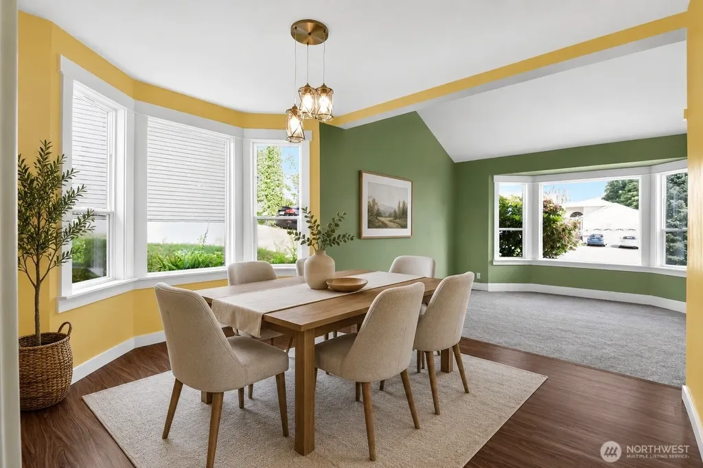 1016 49th Place SW Everett WA 98203
