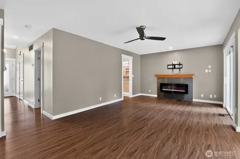 1016 49th Place SW Everett WA 98203