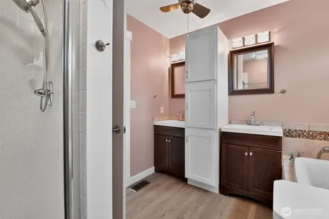 1016 49th Place SW Everett WA 98203