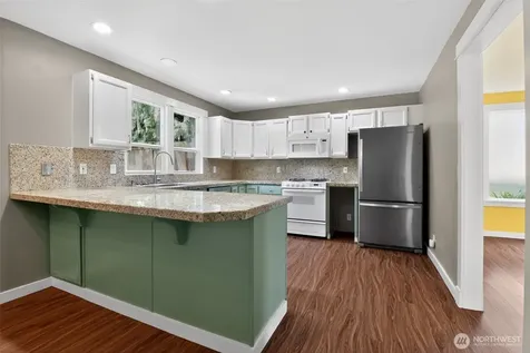 1016 49th Place SW Everett WA 98203