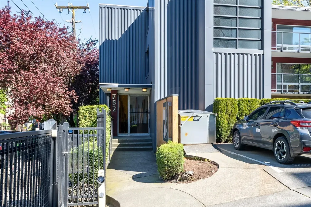 752 Bellevue Avenue E Seattle WA 98102