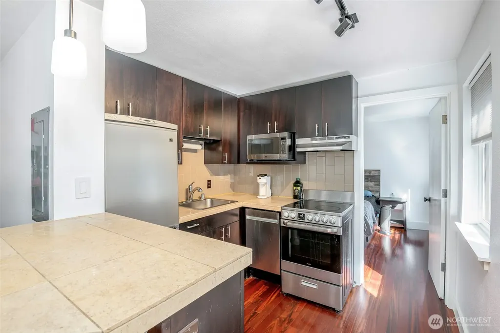 752 Bellevue Avenue E Seattle WA 98102