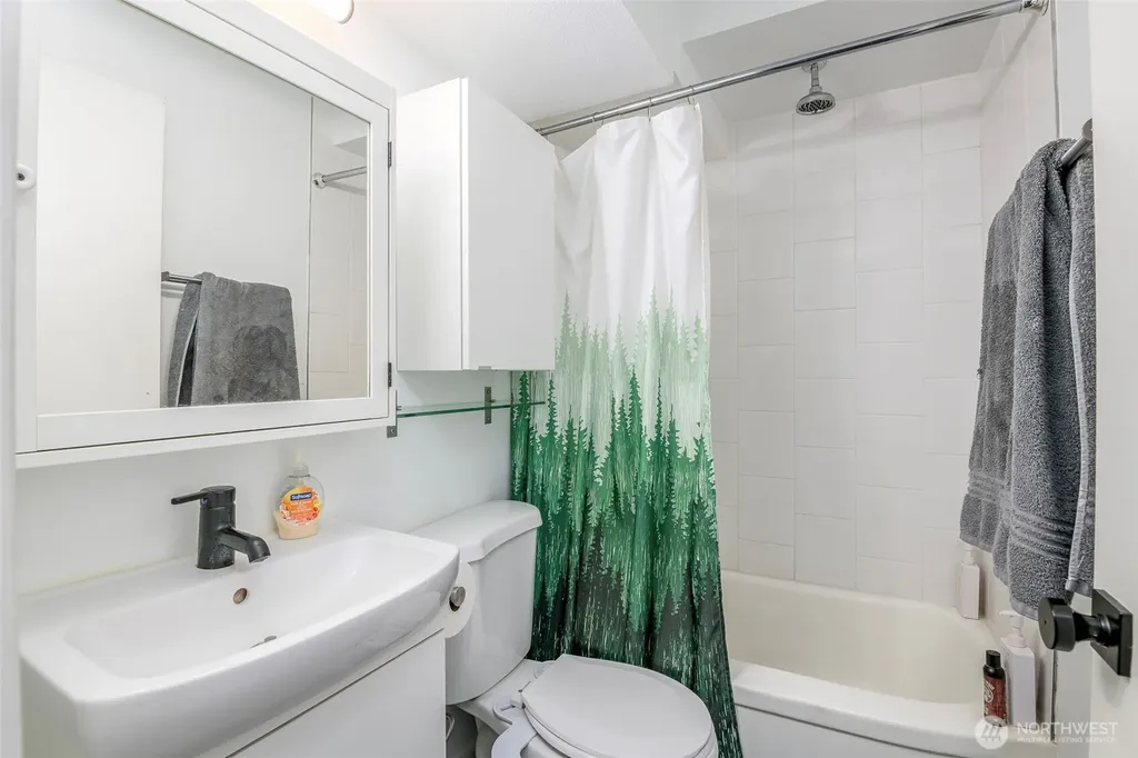 752 Bellevue Avenue E Seattle WA 98102