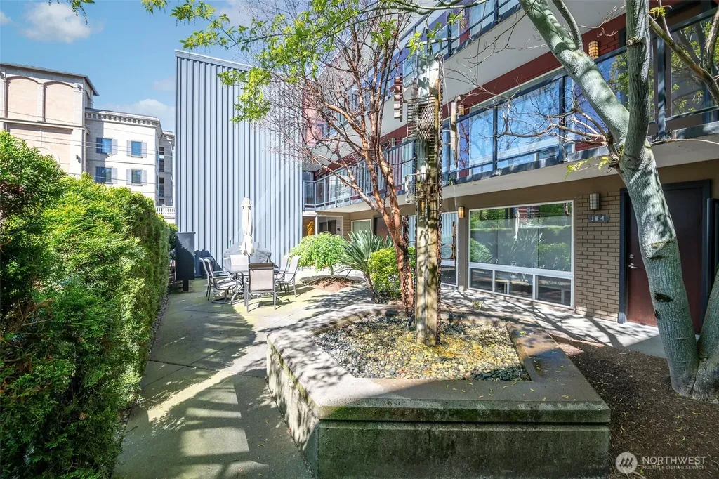 752 Bellevue Avenue E Seattle WA 98102
