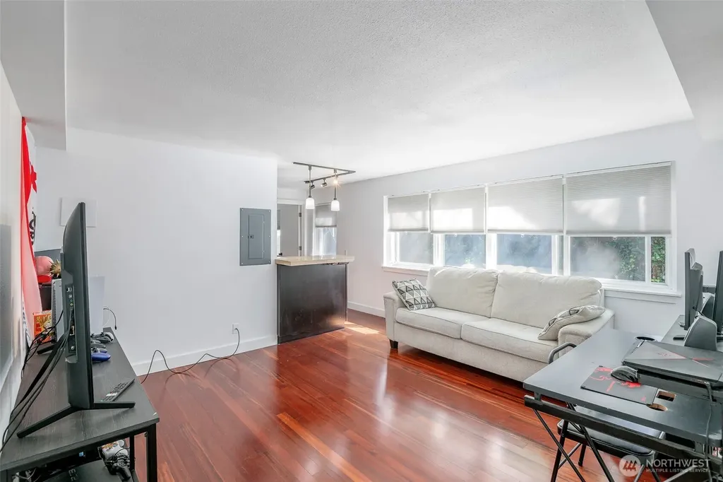 752 Bellevue Avenue E Seattle WA 98102