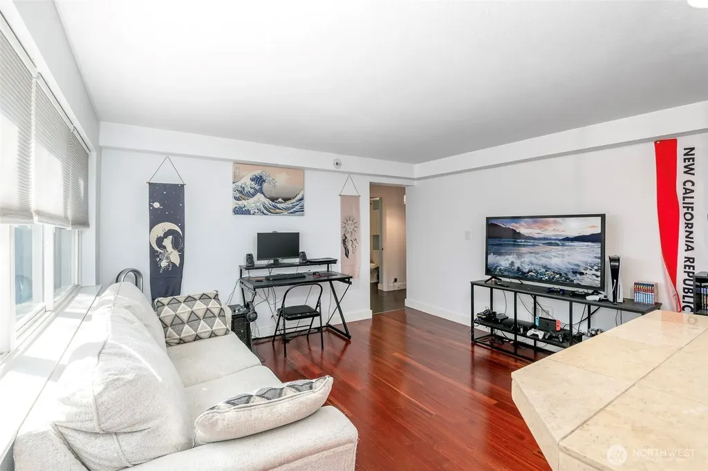 752 Bellevue Avenue E Seattle WA 98102