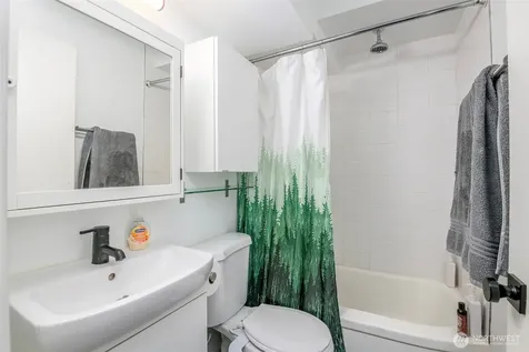 752 Bellevue Avenue E Seattle WA 98102
