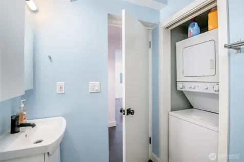 752 Bellevue Avenue E Seattle WA 98102