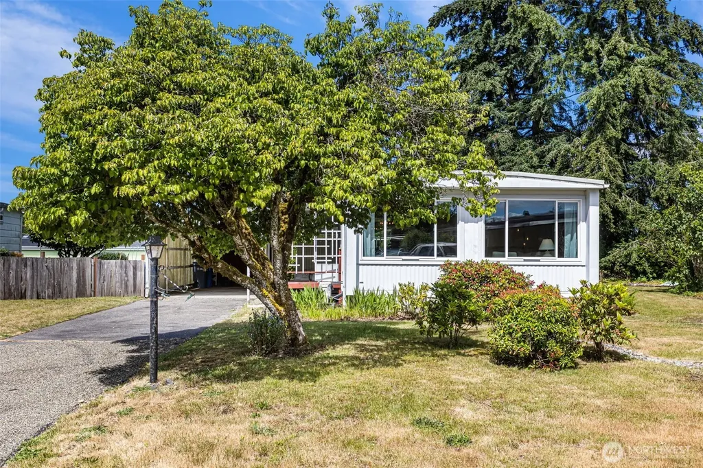 3702 Hunt Street Gig Harbor WA 98335
