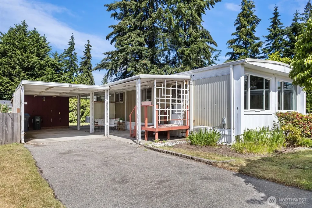 3702 Hunt Street Gig Harbor WA 98335
