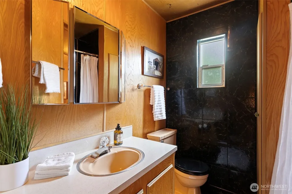 3702 Hunt Street Gig Harbor WA 98335