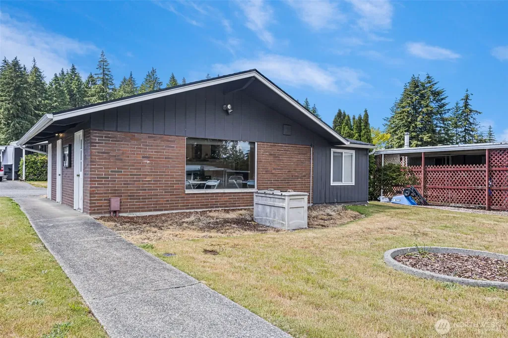 3702 Hunt Street Gig Harbor WA 98335
