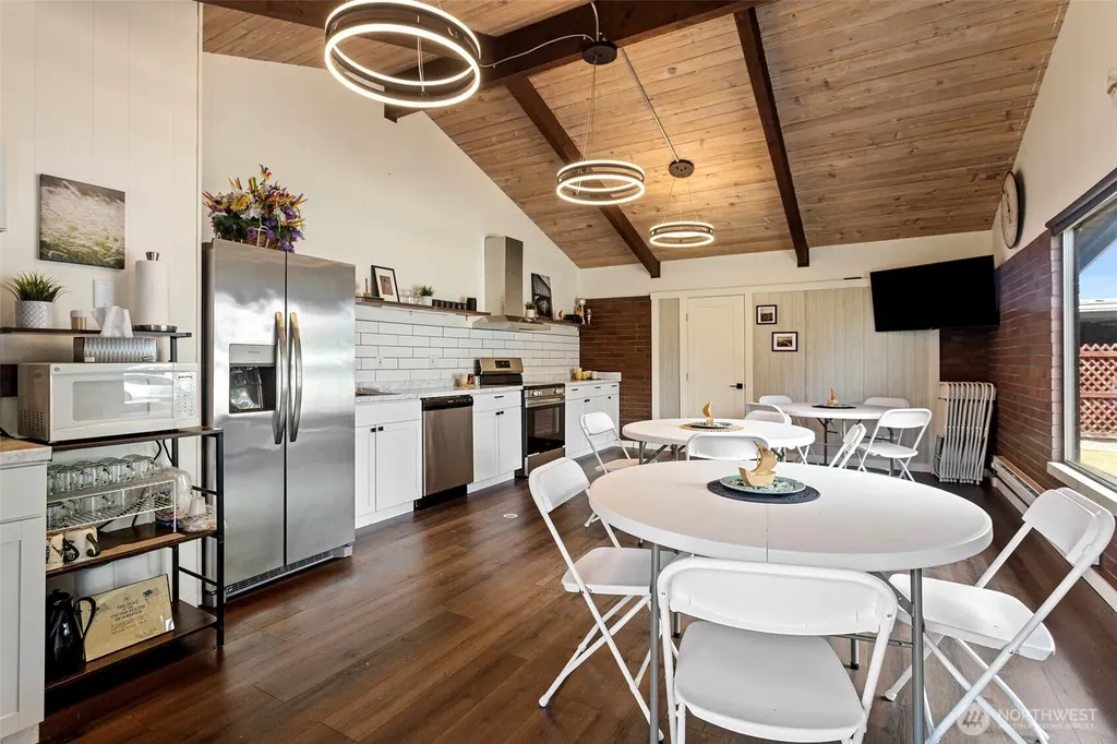 3702 Hunt Street Gig Harbor WA 98335