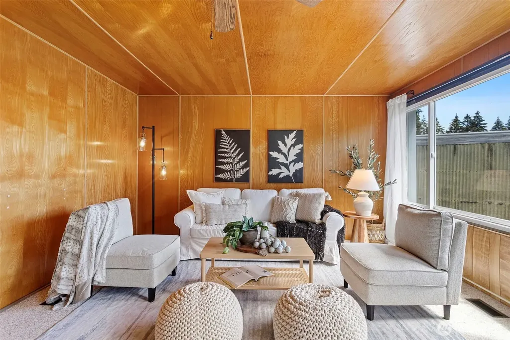 3702 Hunt Street Gig Harbor WA 98335