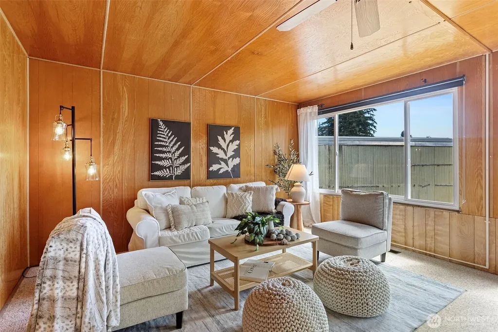 3702 Hunt Street Gig Harbor WA 98335