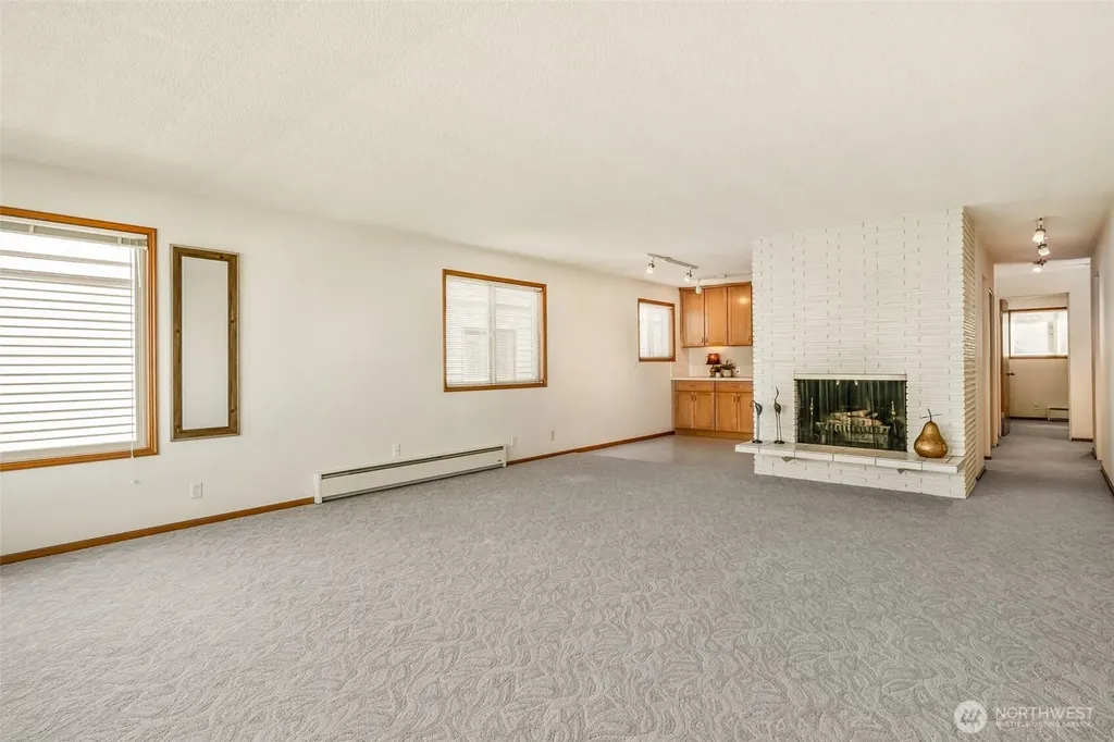3015 Alki Avenue SW Seattle WA 98116