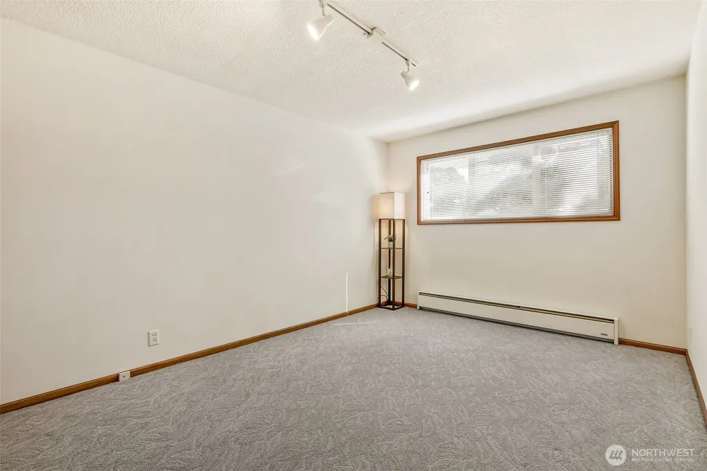 3015 Alki Avenue SW Seattle WA 98116