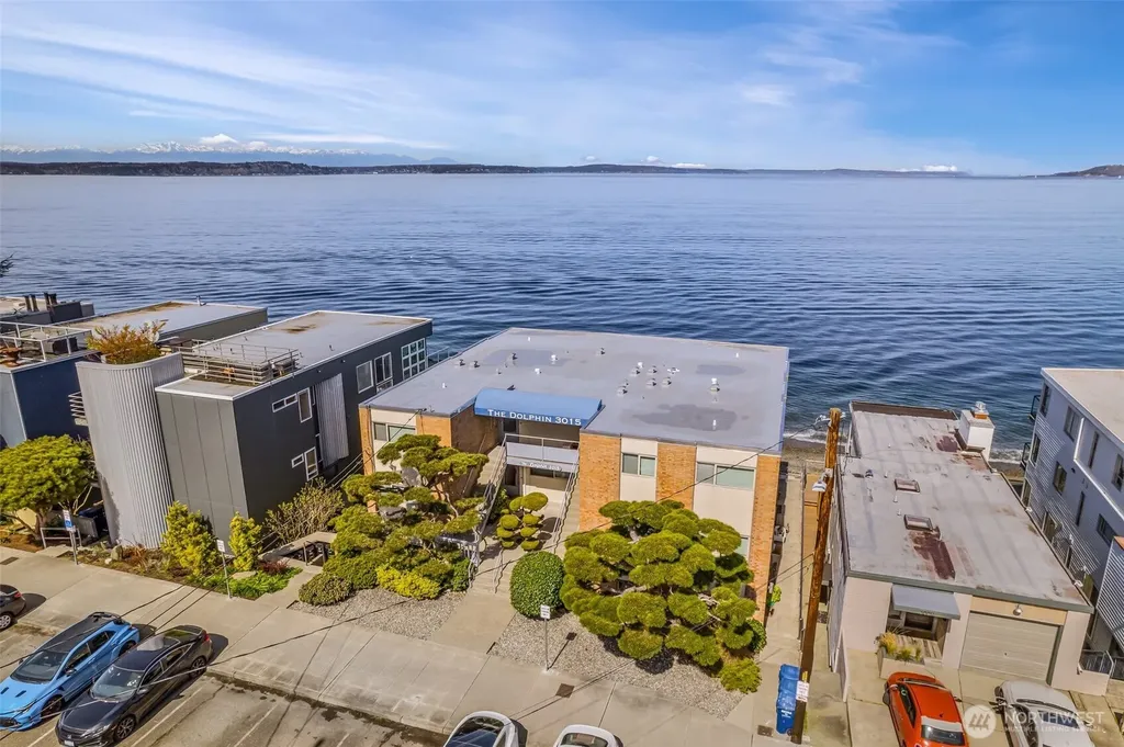 3015 Alki Avenue SW Seattle WA 98116