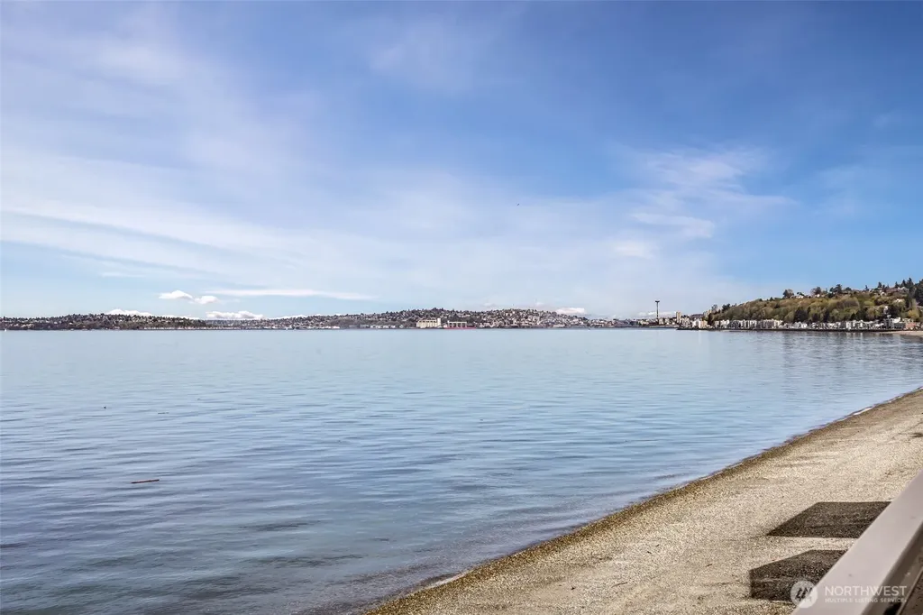3015 Alki Avenue SW Seattle WA 98116