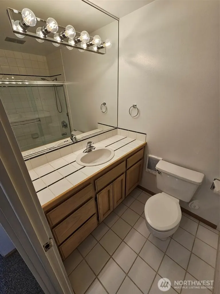 3015 Alki Avenue SW Seattle WA 98116