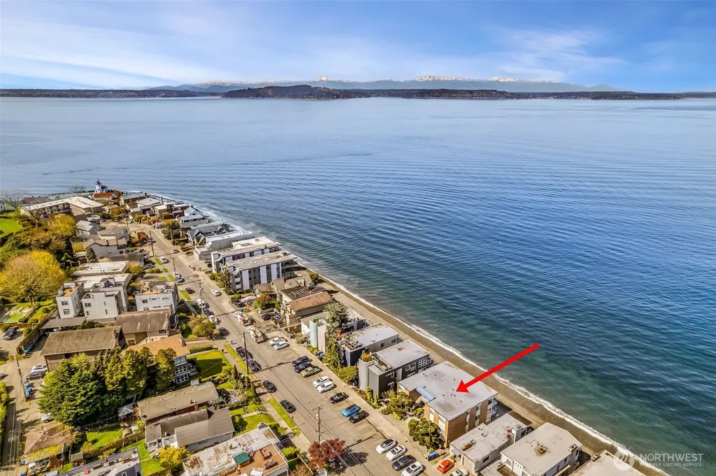 3015 Alki Avenue SW Seattle WA 98116