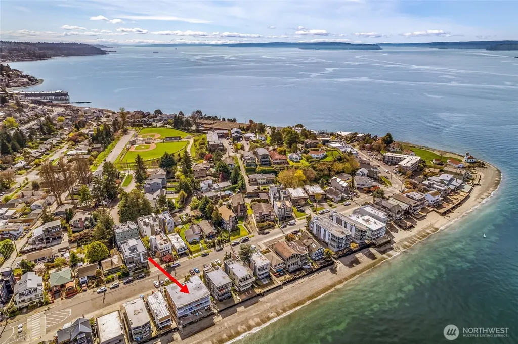 3015 Alki Avenue SW Seattle WA 98116