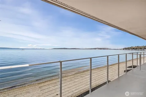 3015 Alki Avenue SW Seattle WA 98116