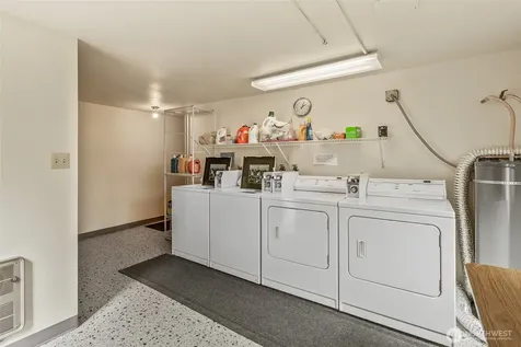 3015 Alki Avenue SW Seattle WA 98116