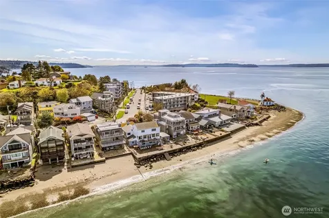 3015 Alki Avenue SW Seattle WA 98116