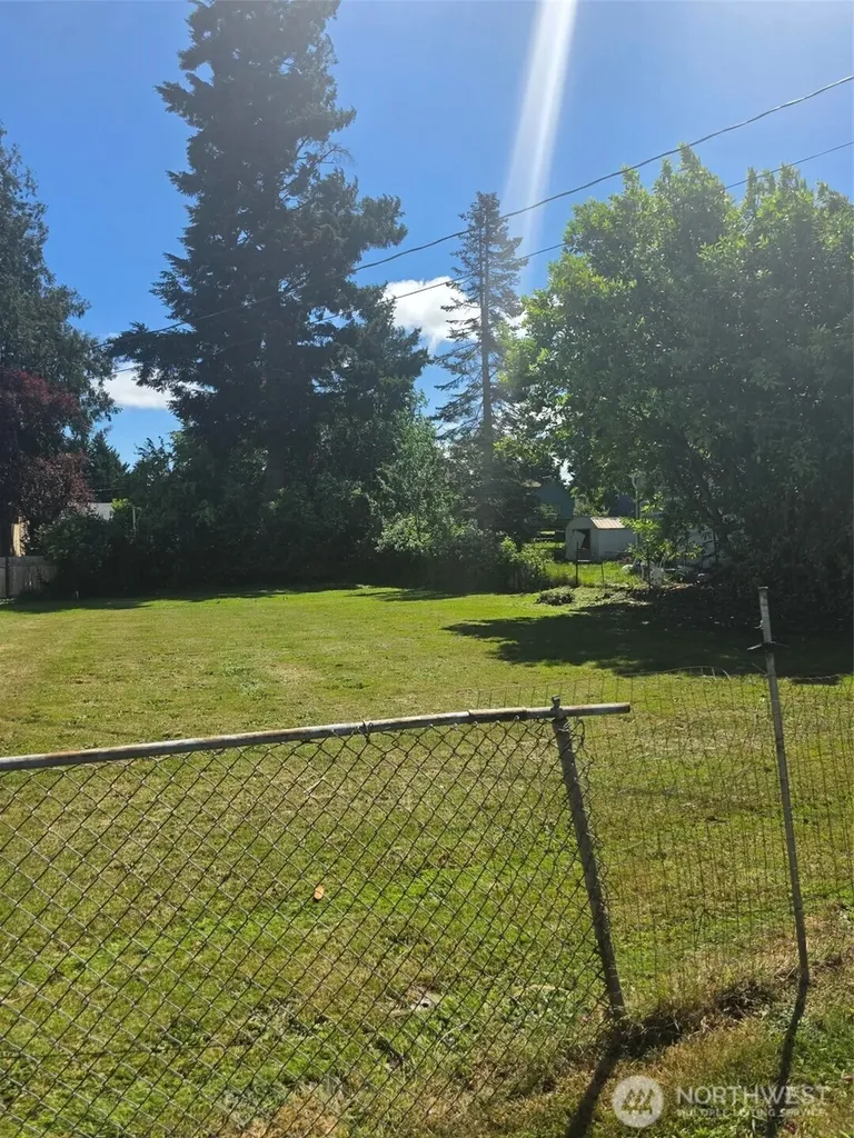 1718 Snyder Avenue Bremerton WA 98312