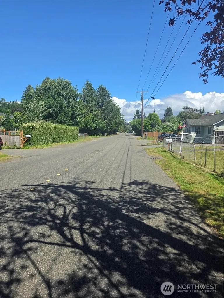 1718 Snyder Avenue Bremerton WA 98312