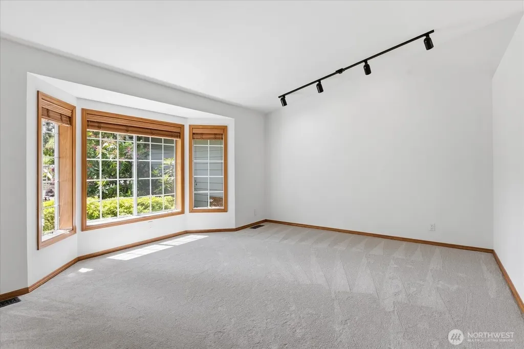 15023 228th St SE Snohomish WA 98296